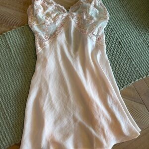 Elegant Lace Trimmed Nightgown in Cream and Pink